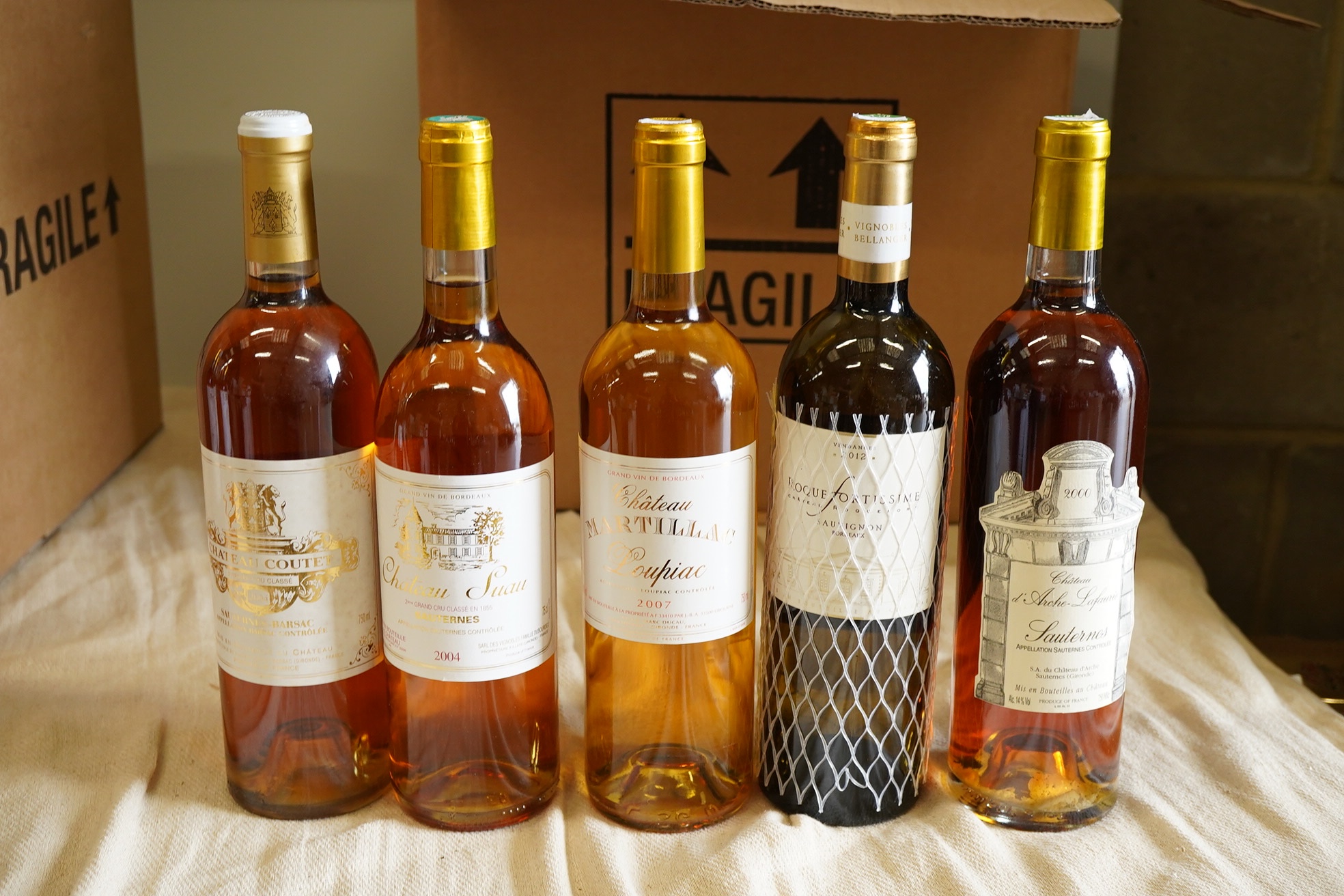 A mixed parcel of Bordeaux white wine